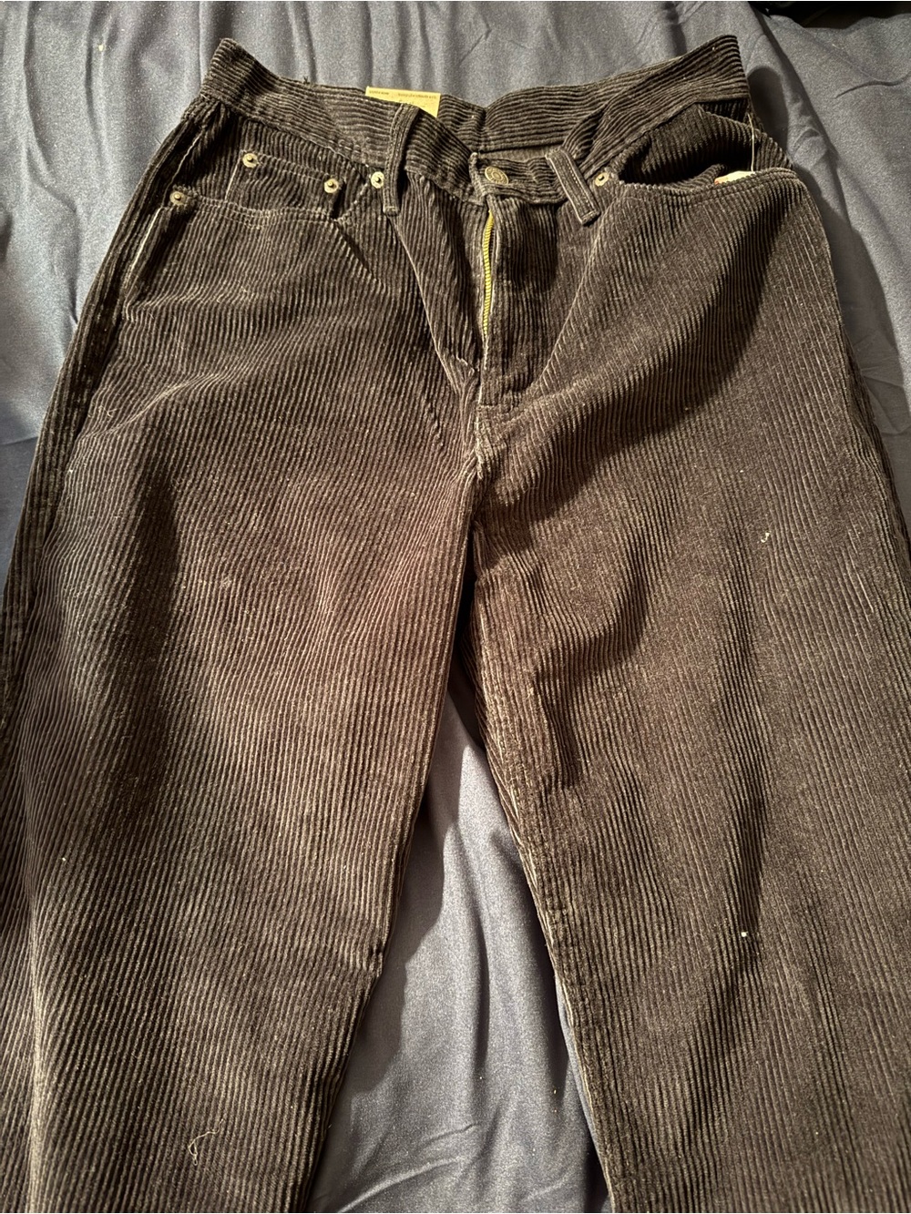 Levi's High Wasted Mom Jeans Corduroy Pants 29w x 30L